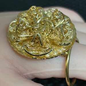 Vintage Gold Tone Filigree Scarf Clip / Slide - Ornate & Elegant